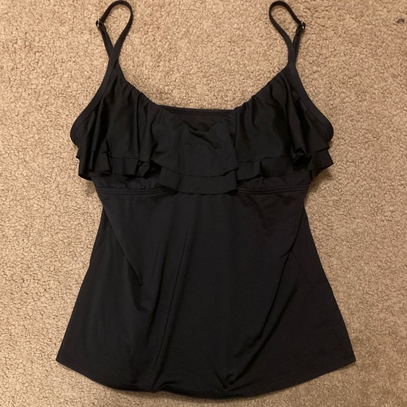 Stretchy black top with ruffle, size L, built in bra; - Picture 1 of 6